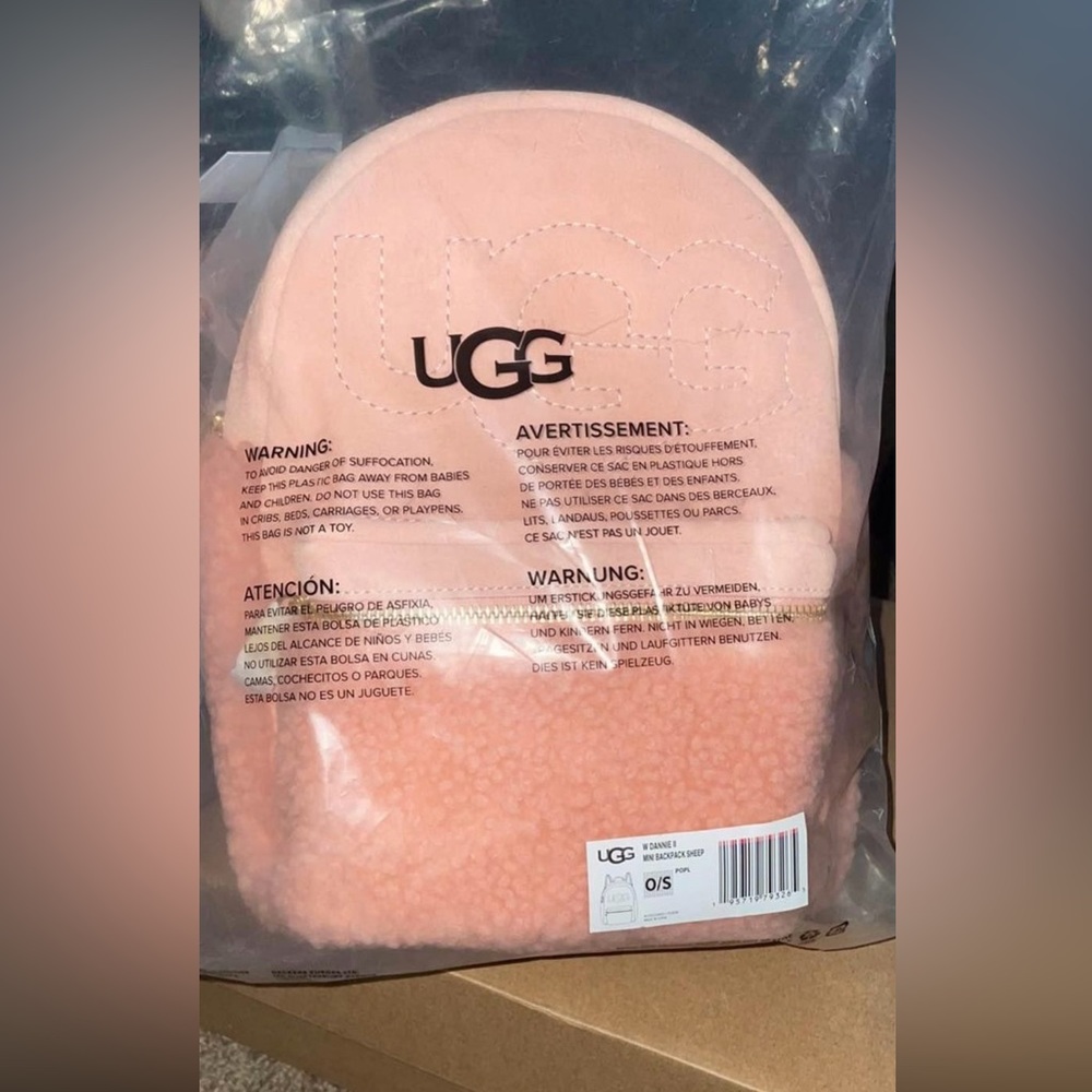 I’m selling because I hate the color pink! It was gifted to me. - Picture 2 of 5